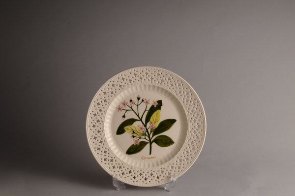 Hartley Greens Leeds Pottery Pierced Cinnamon Plate-0