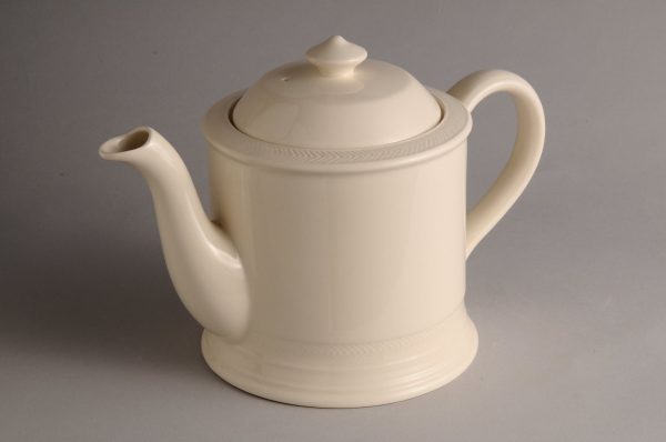 Hartley Greens Leeds Pottery Hunslet Teapot -2370