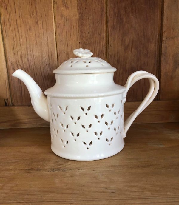 Hartley Greens Leeds Pottery Creamware Leaf Pierced Teapot -0