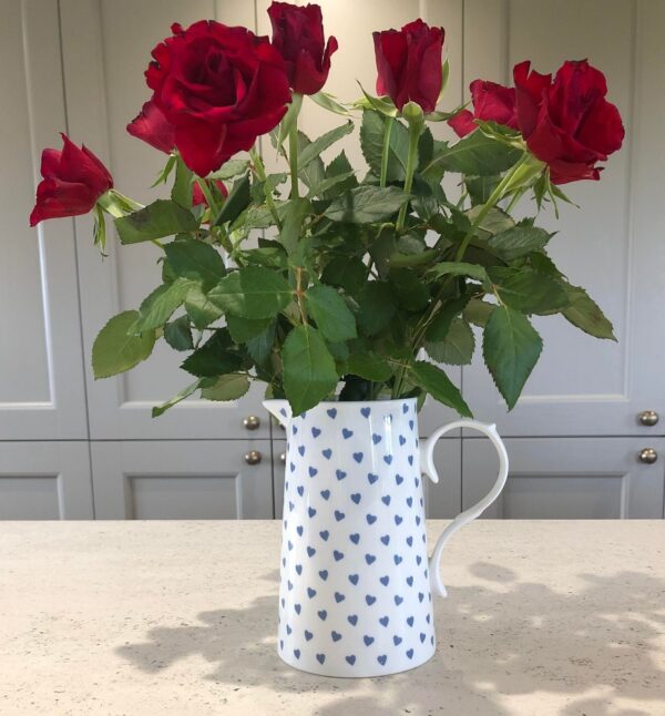 nina campbell hearts flower vase