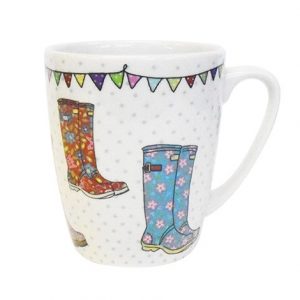 caravan trail wellies mug