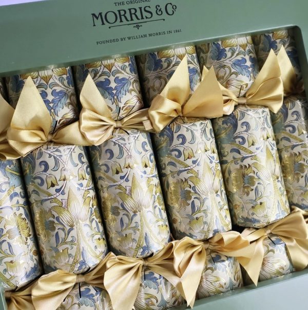morris blue gold christmas crackers 1
