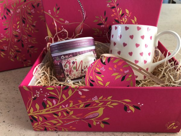 mug and candle hamper